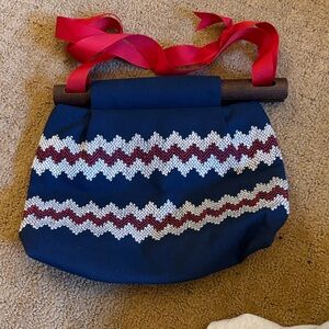 Elegant Navy and Red Zigzag Shoulder Bag
